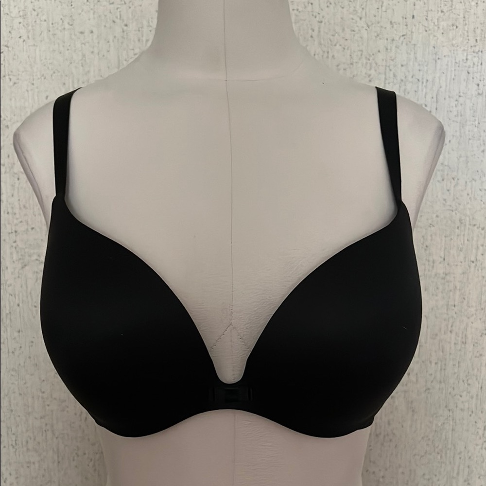 Victoria’s Secret Black Seamless T-Shirt Bra 32DD